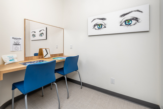 contact lens exams image